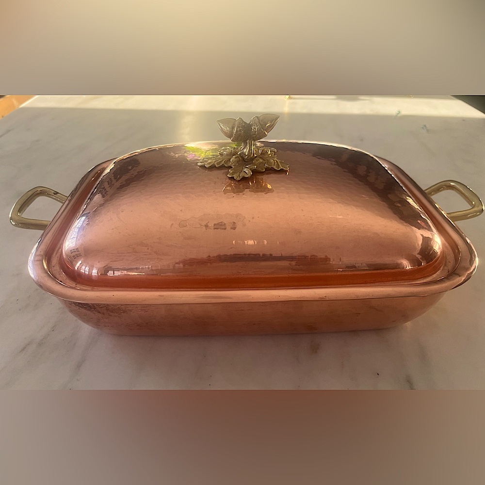 Beautiful Ruffoni Historia hammered copper roasting pan cast bronze acorn knob